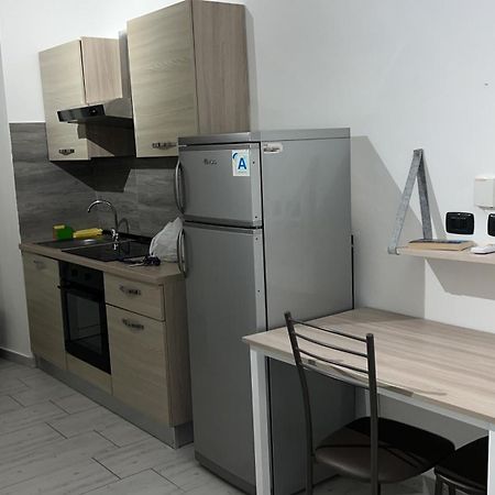 Bed2Go Brescia Apartment Turin Bagian luar foto