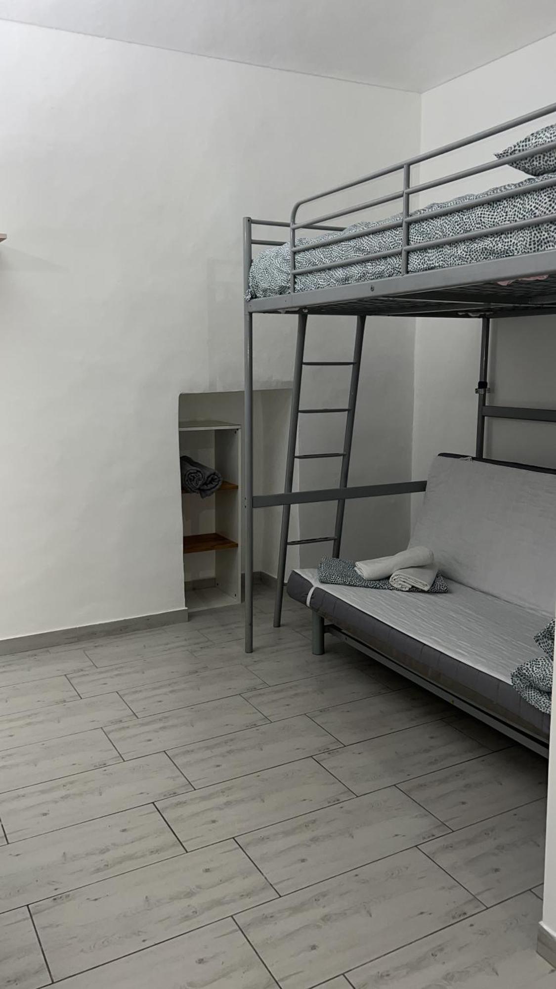 Bed2Go Brescia Apartment Turin Bagian luar foto